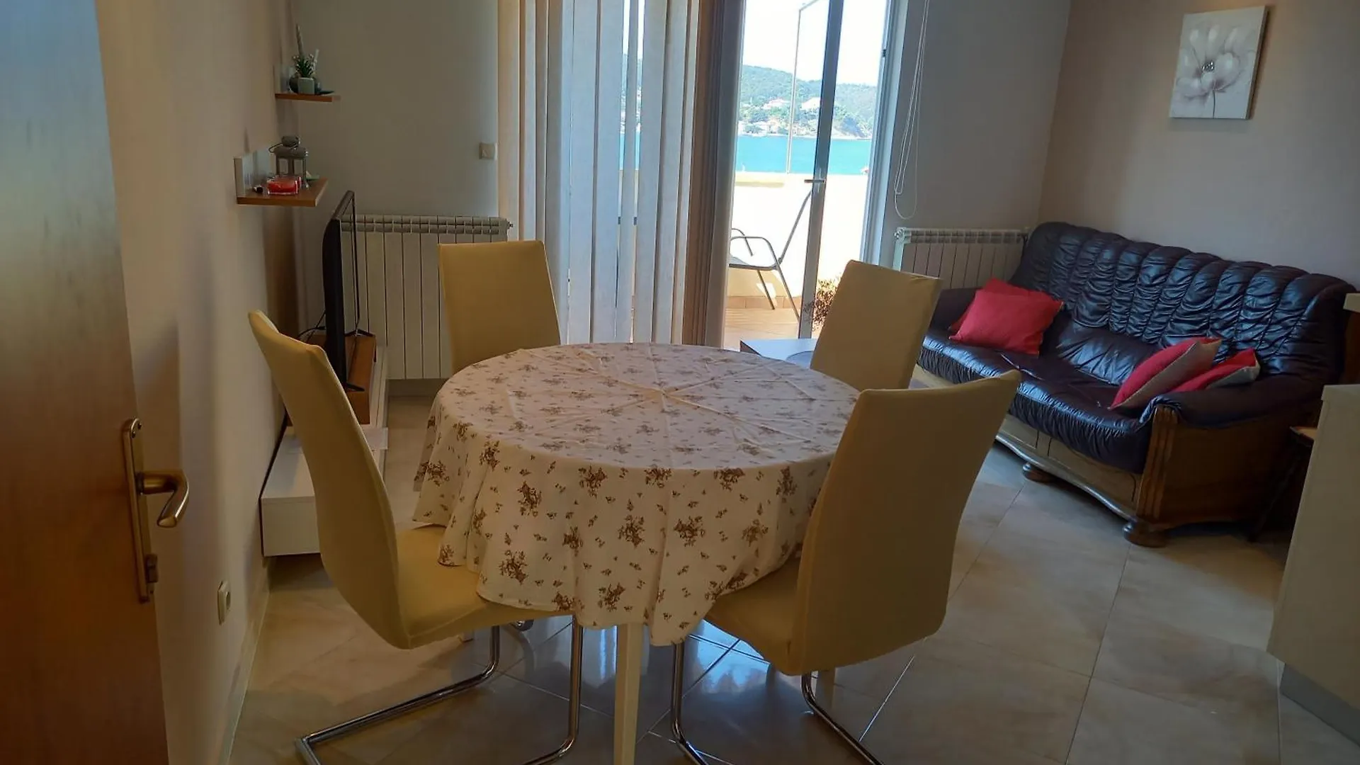 Levanda Supetarska Draga Apartment